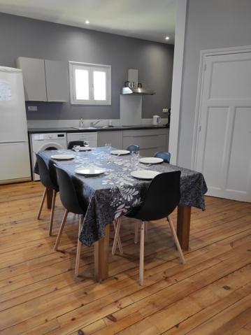 Bonheur And Co Apartment Espalion Bagian luar foto